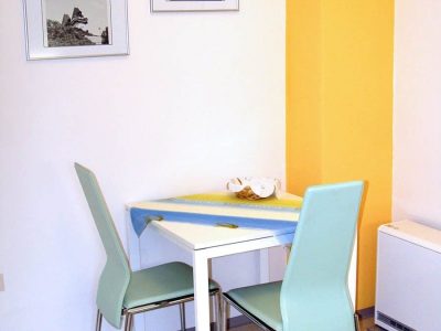 Appartement Mansarde 2 alpha_graz_APP09_Esstisch_1200