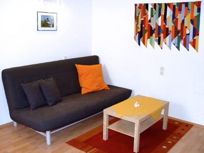 Kurzzeitwohnung 3 7 alpha_graz_Top3_Couch